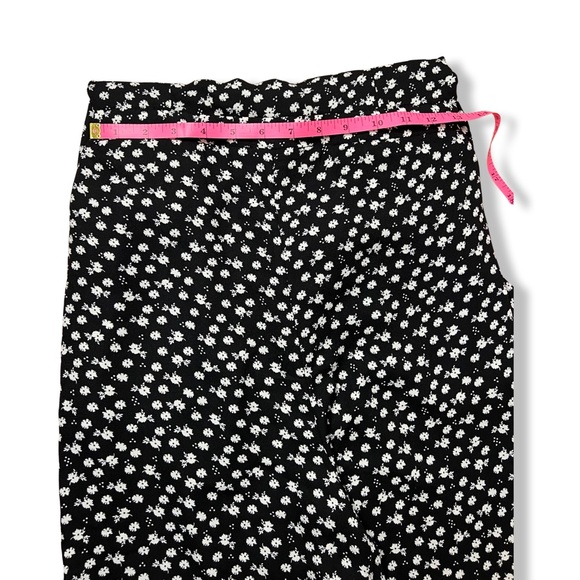 Socialite Size M Jumpsuit with tie back - Picture 6 of 8